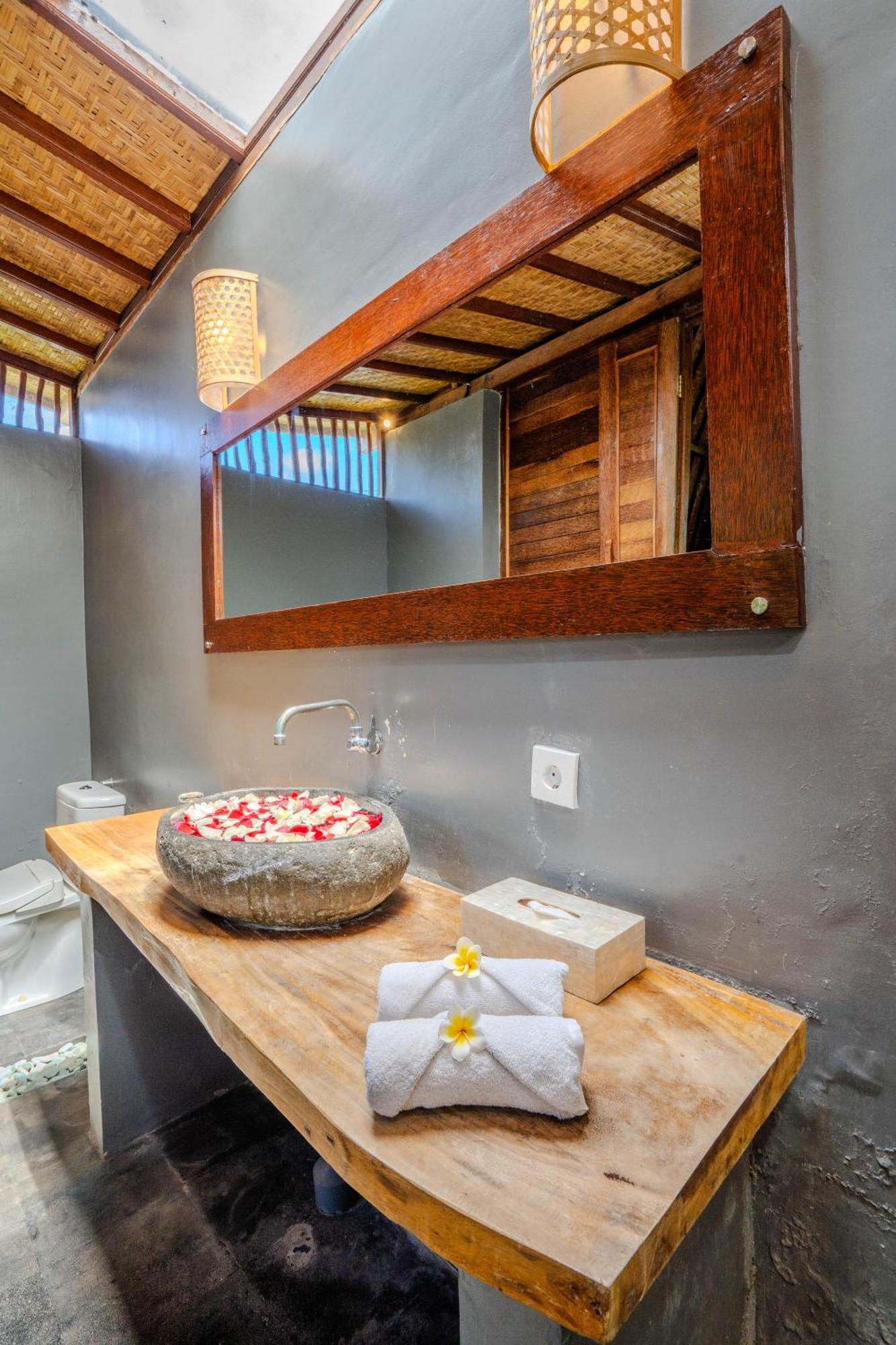 Lumbung Bukit Resort Uluwatu Buitenkant foto