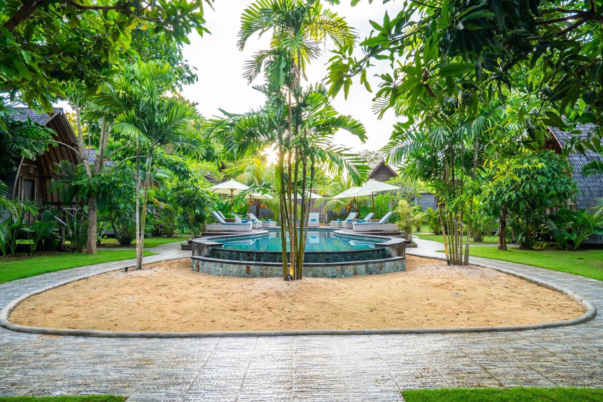 Lumbung Bukit Resort Uluwatu Buitenkant foto